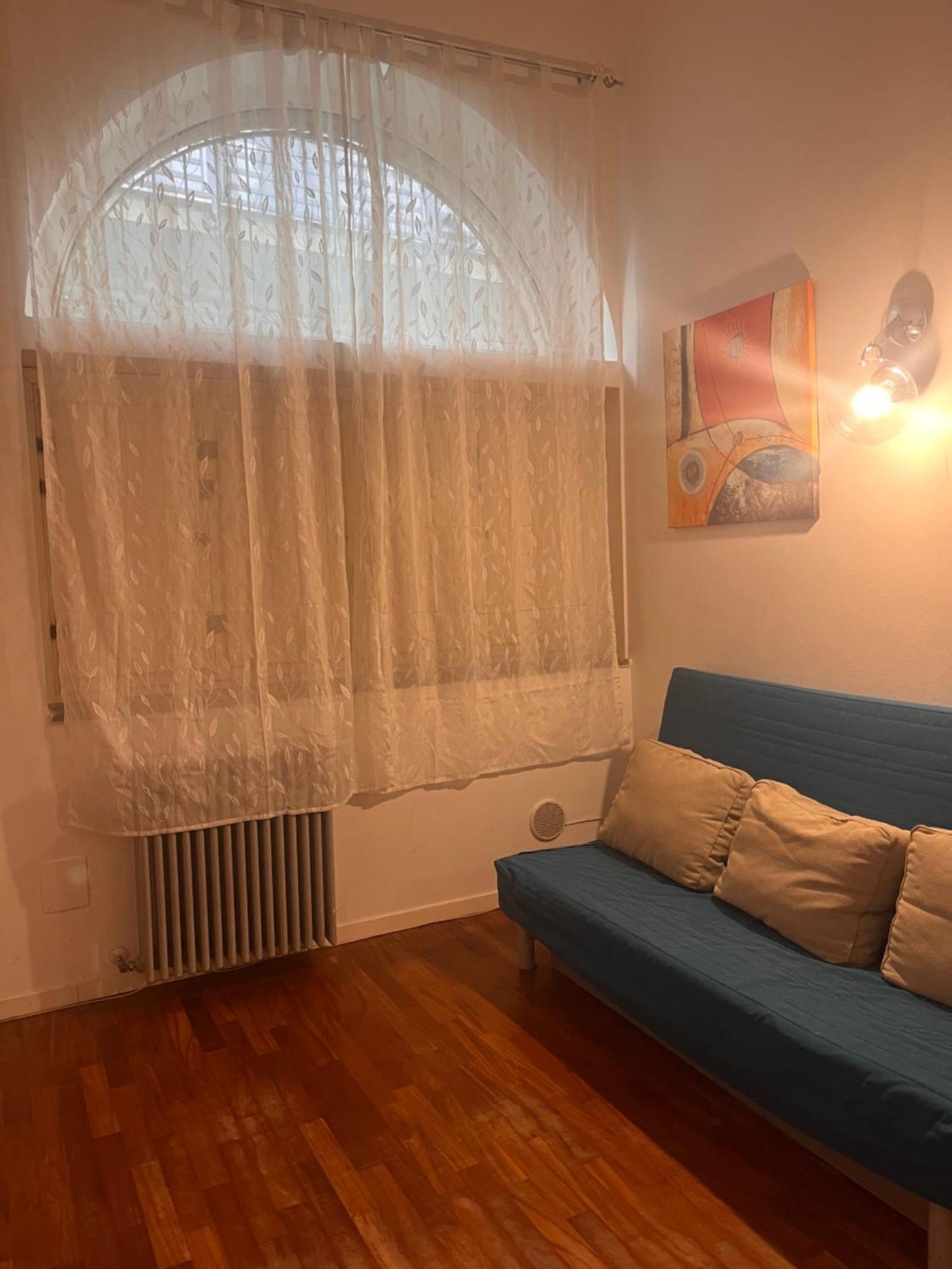 Apartaments Sonnino, Milan
